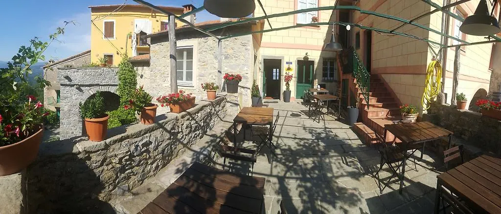 ** Couette-café La Locanda Del Podestà Cinque terre La Spezia Italie