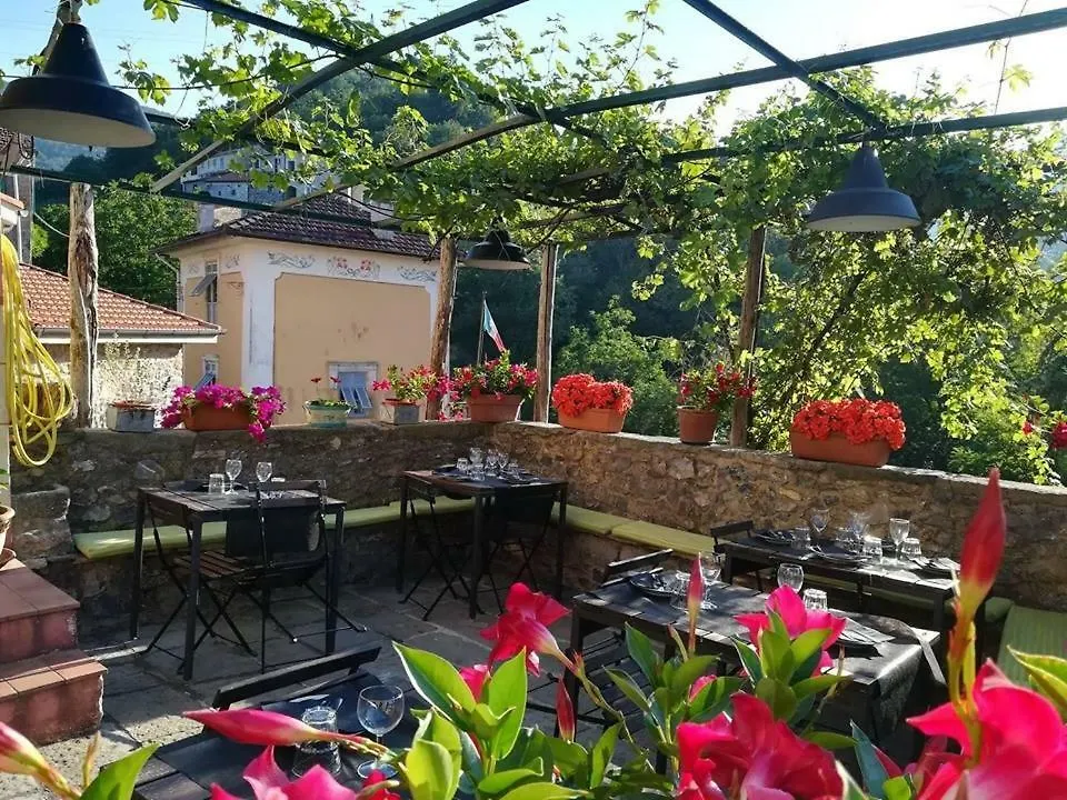 ** Couette-café La Locanda Del Podestà Cinque terre La Spezia Italie