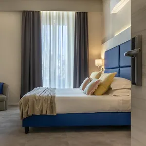 Cinque Terre Gateway ** Специя