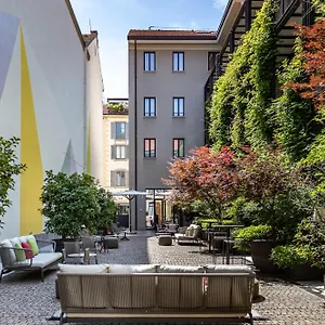 **** Hotel Savona 18 Italie
